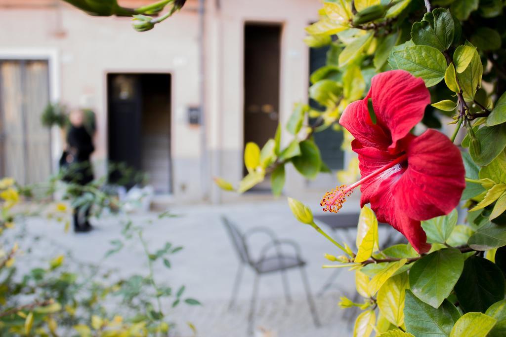 Appartamento Lilla Dei Buoni E Cattivi Cagliari Cameră foto