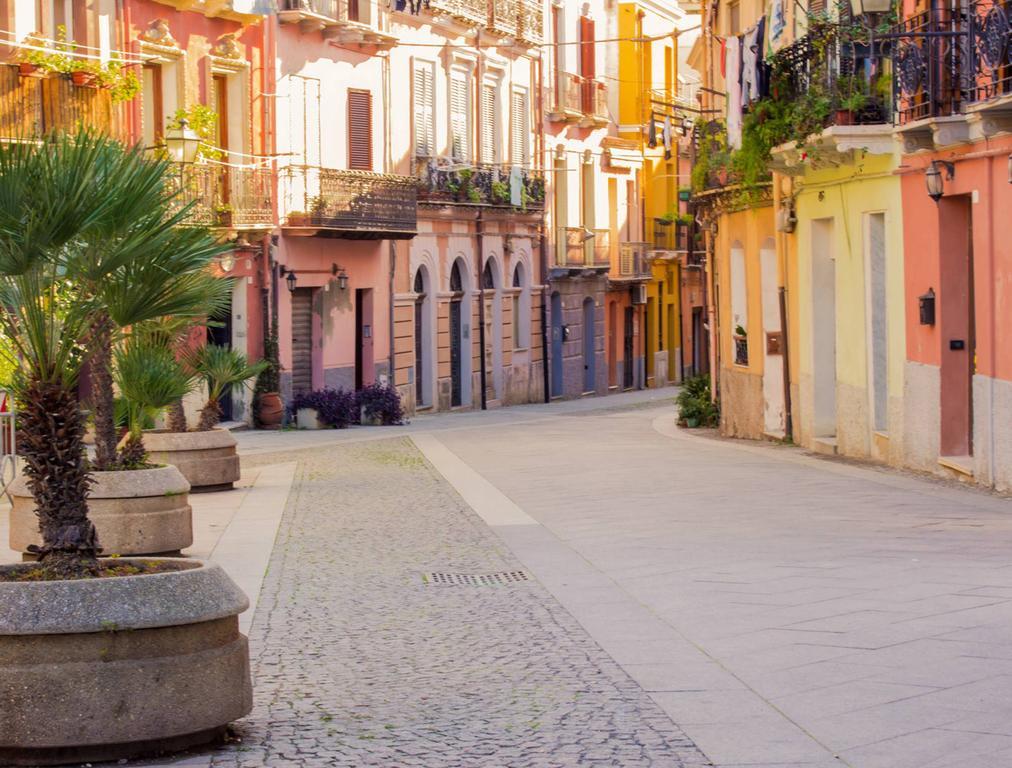 Appartamento Lilla Dei Buoni E Cattivi Cagliari Cameră foto